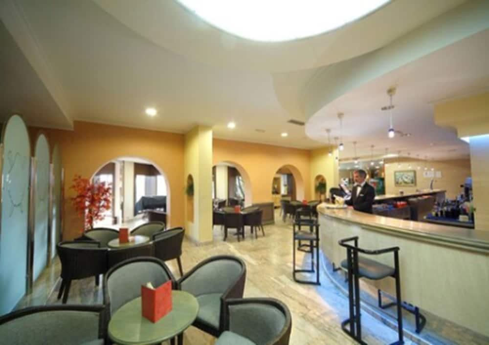 Hotel Spa Congreso Teo Exterior foto