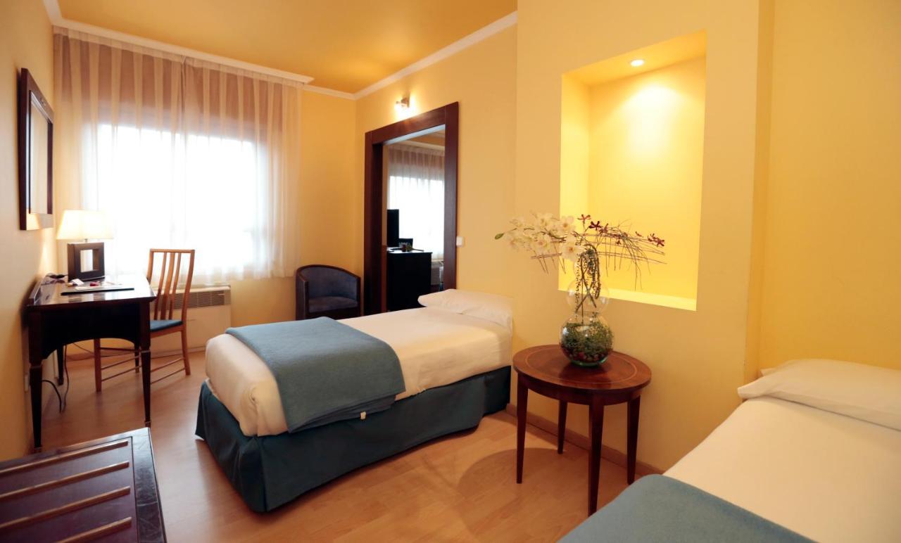 Hotel Spa Congreso Teo Exterior foto